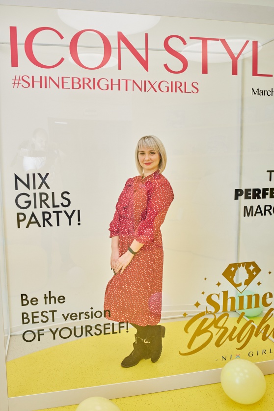 Shine Bright, NIX Girls!